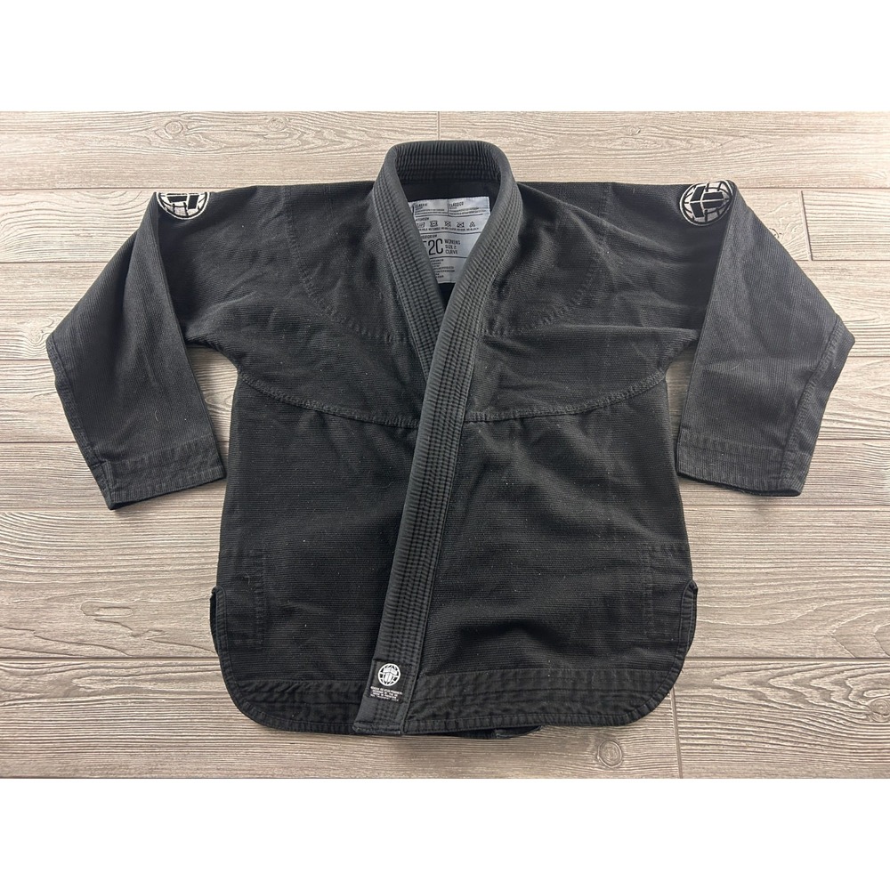 Tatami Fight Wear BJJ Classic Womens Size 2 Curve Black Jacket F2C Kimono